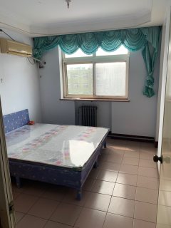 出租新光楼3室2厅2卫96平米年租12000家电全新！