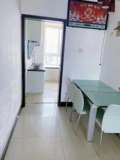(京唐港)合租女生只要女生瑞泽小区2室1厅1卫550元/月90m²出租