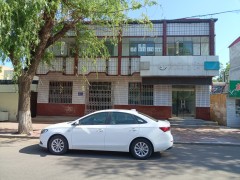 整体出租，老一小对过 总工会西：商住两用，4间门市+3室2厅120平