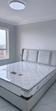 18500/年包物业 ​出租一号院14楼127平，精装未住，家电齐全拎包入住