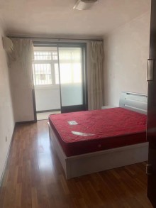 年租14000)华园楼3室2厅1卫1166元/月126m²出租